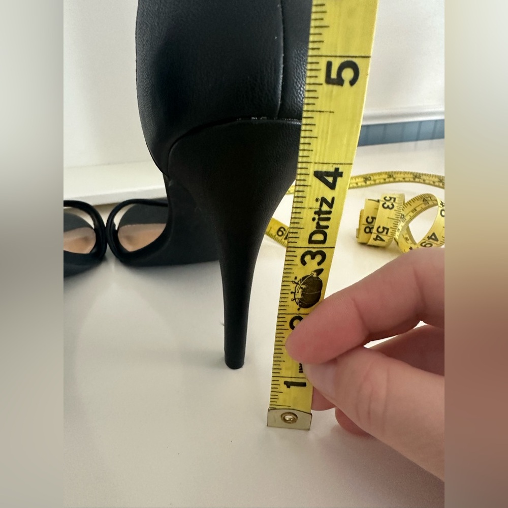Lauren Conrad Black Heels, Like New, Size 9.5 - Picture 8 of 10